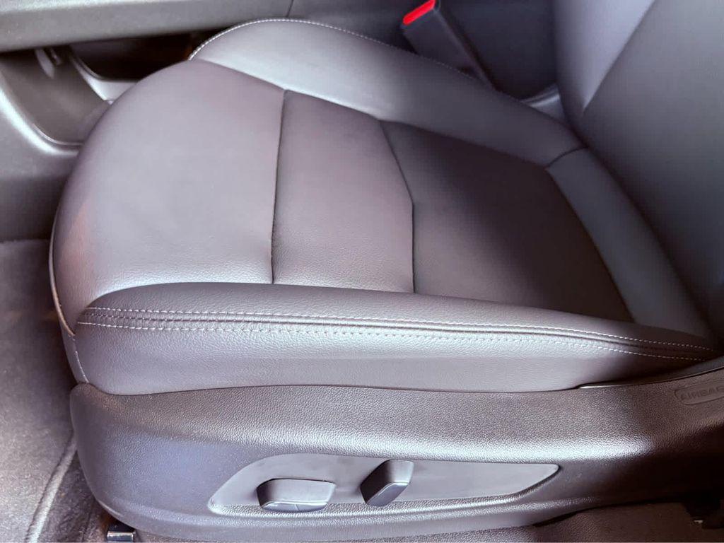 new 2025 Cadillac XT5 car, priced at $46,840