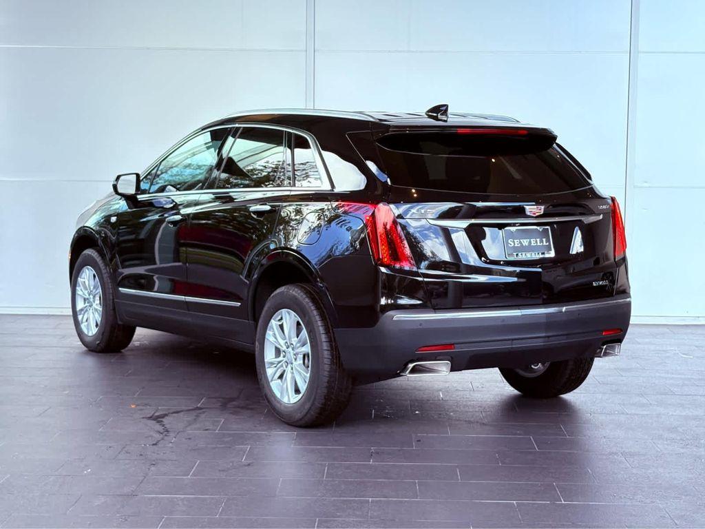 new 2025 Cadillac XT5 car, priced at $46,840