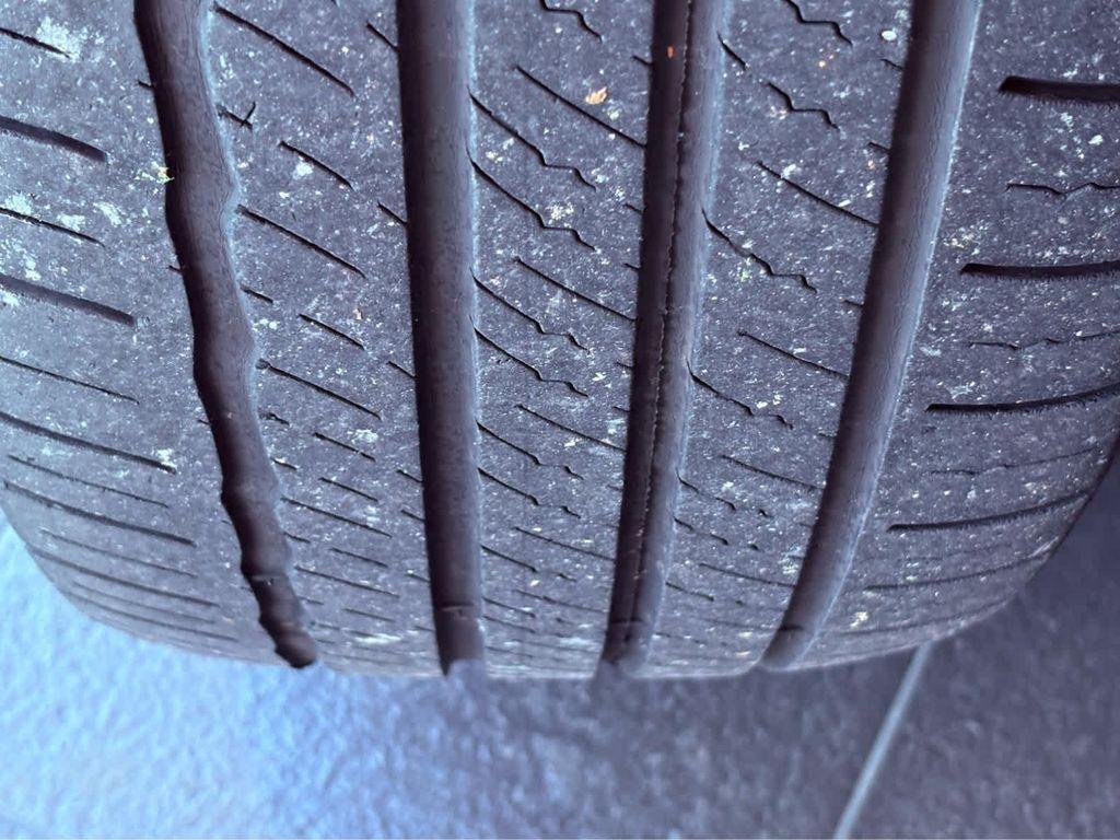 used 2023 Cadillac XT5 car, priced at $28,991