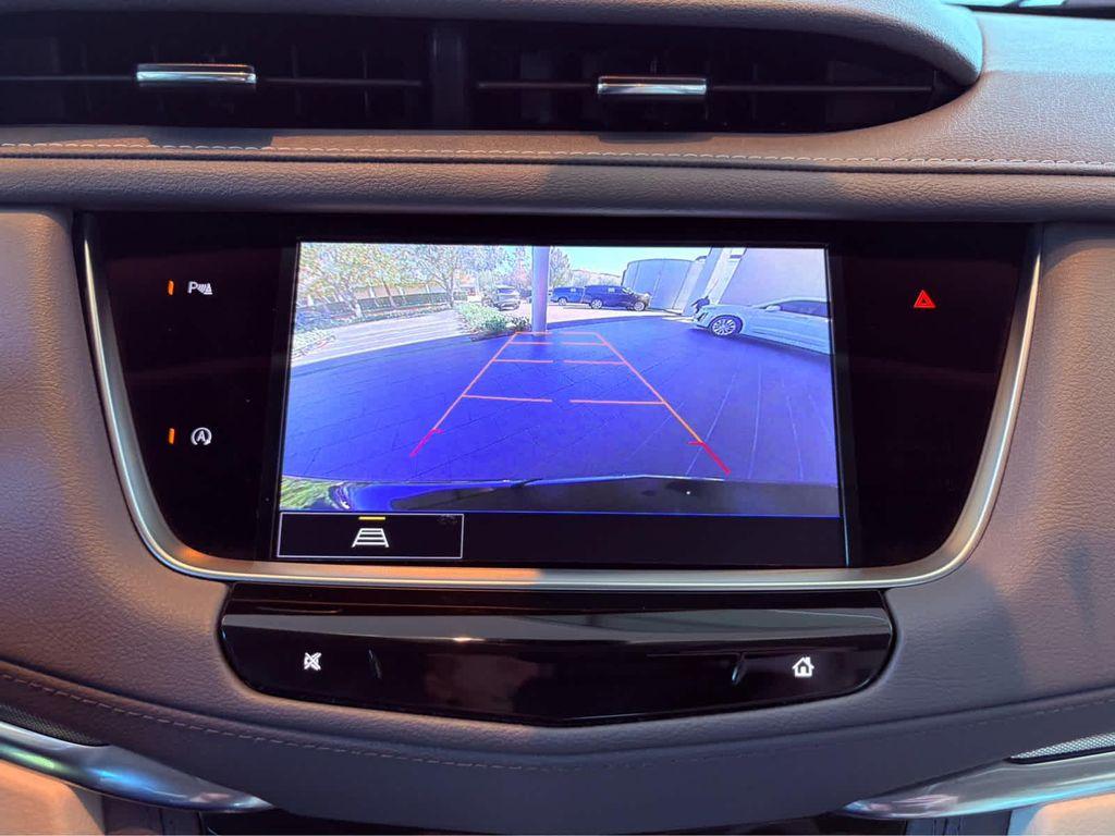 used 2023 Cadillac XT5 car, priced at $28,991