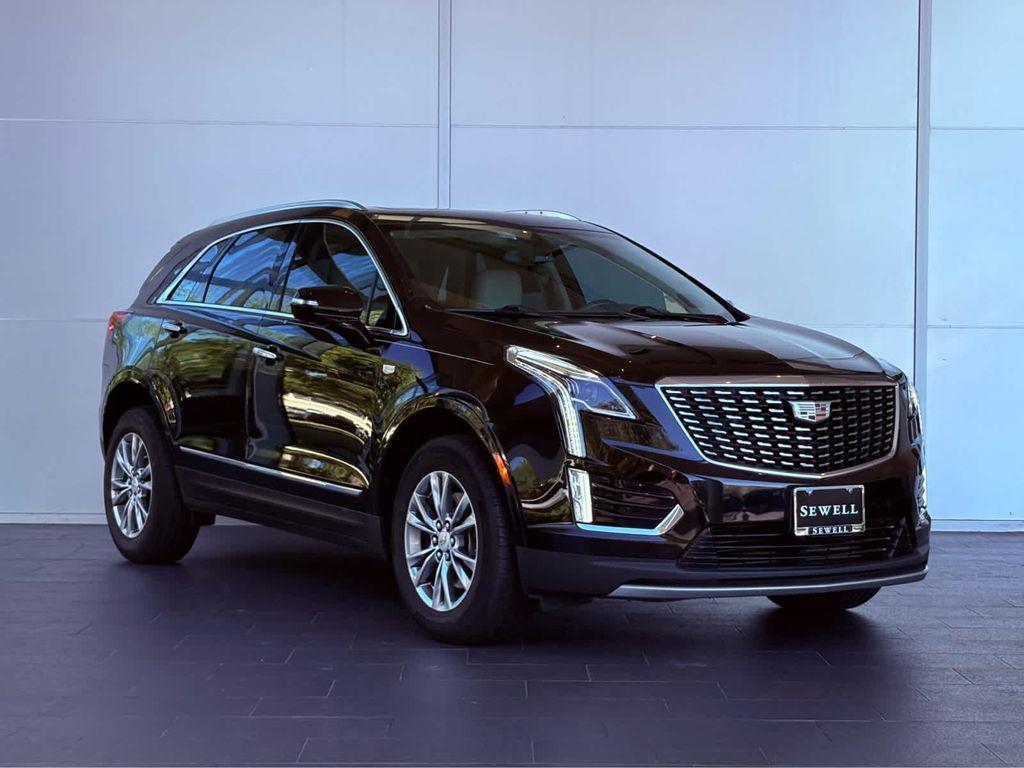 used 2023 Cadillac XT5 car, priced at $28,991
