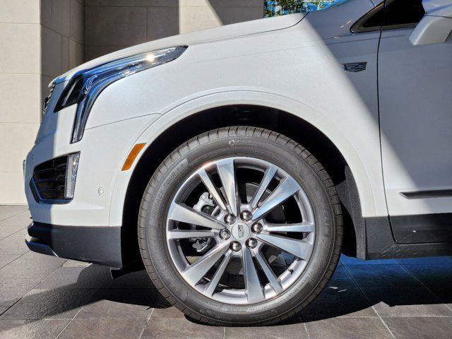 new 2025 Cadillac XT5 car, priced at $58,435