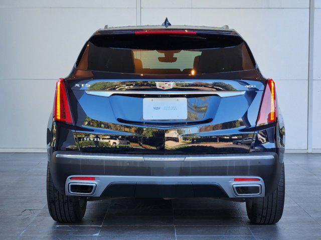 used 2022 Cadillac XT5 car, priced at $35,991