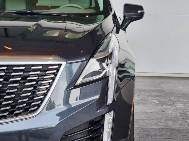 used 2022 Cadillac XT5 car, priced at $32,995