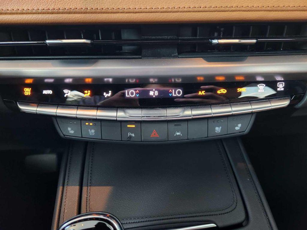 used 2024 Cadillac XT4 car, priced at $42,995