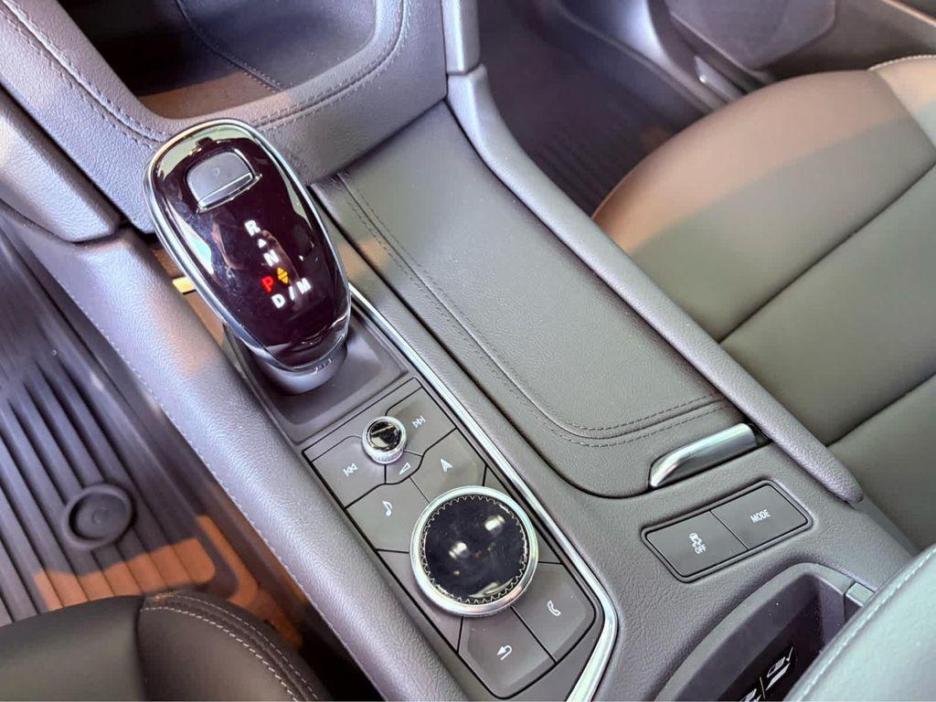 new 2025 Cadillac XT5 car, priced at $63,510