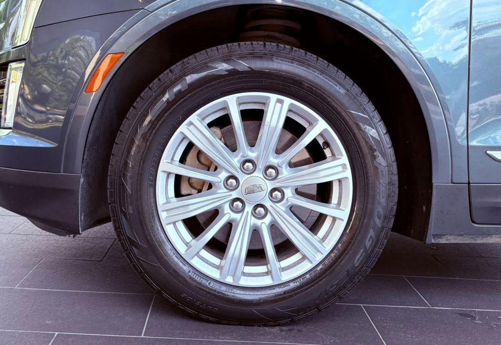 used 2019 Cadillac XT5 car, priced at $17,998