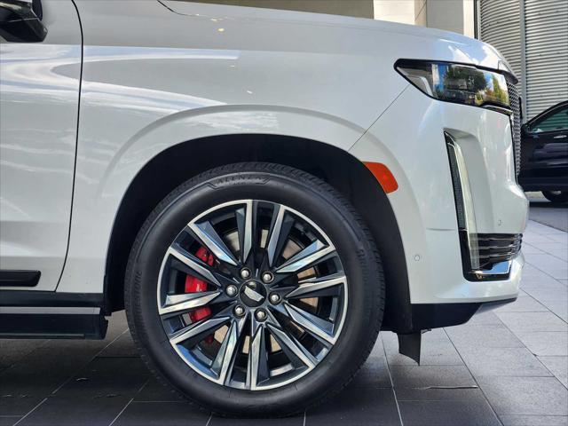 used 2023 Cadillac Escalade ESV car, priced at $79,998