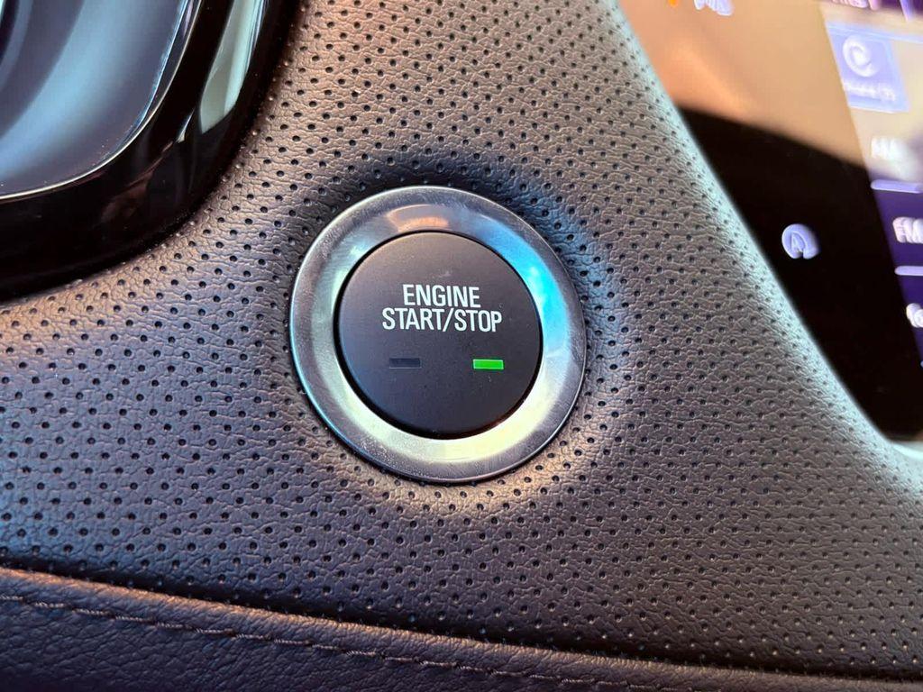 new 2025 Cadillac XT5 car, priced at $47,160