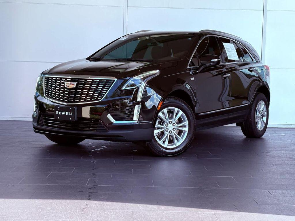 new 2025 Cadillac XT5 car, priced at $47,160