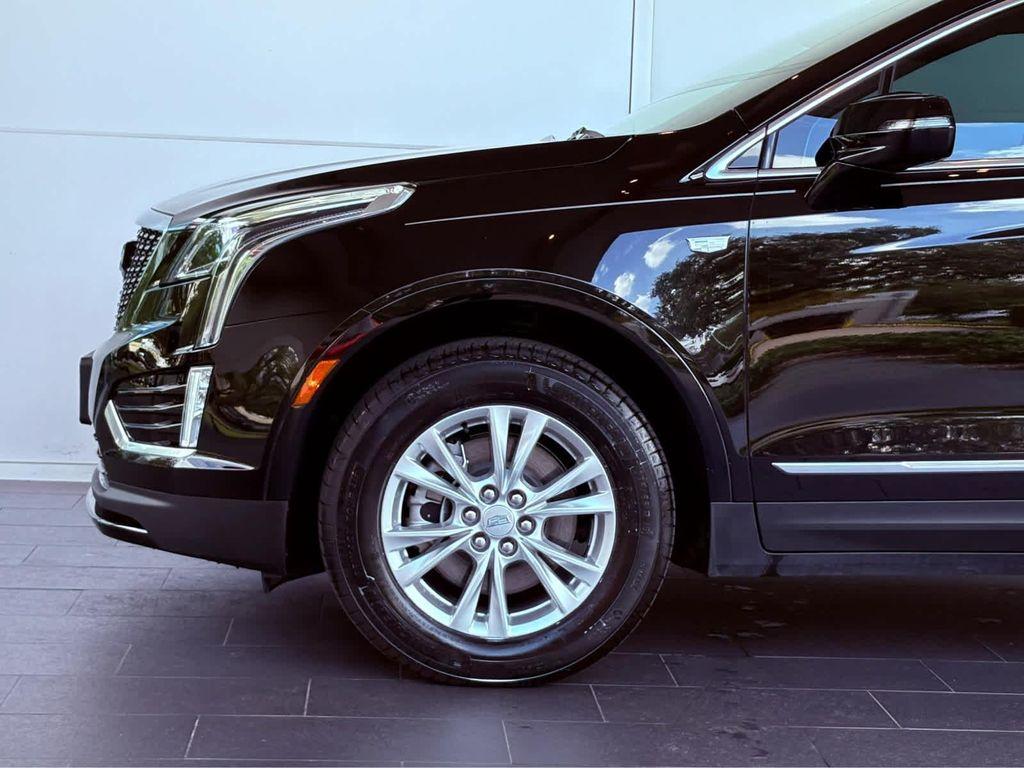 new 2025 Cadillac XT5 car, priced at $47,160