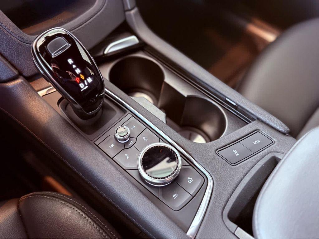 new 2025 Cadillac XT5 car, priced at $47,160