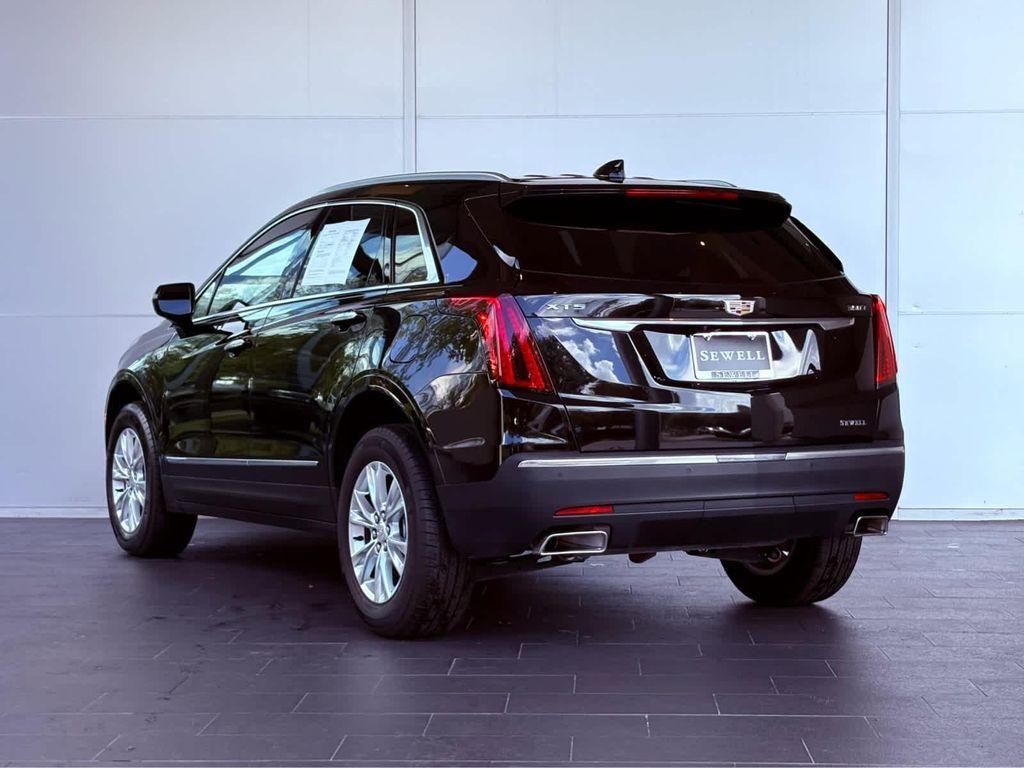 new 2025 Cadillac XT5 car, priced at $47,160