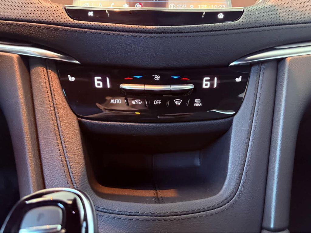 new 2025 Cadillac XT5 car, priced at $46,535