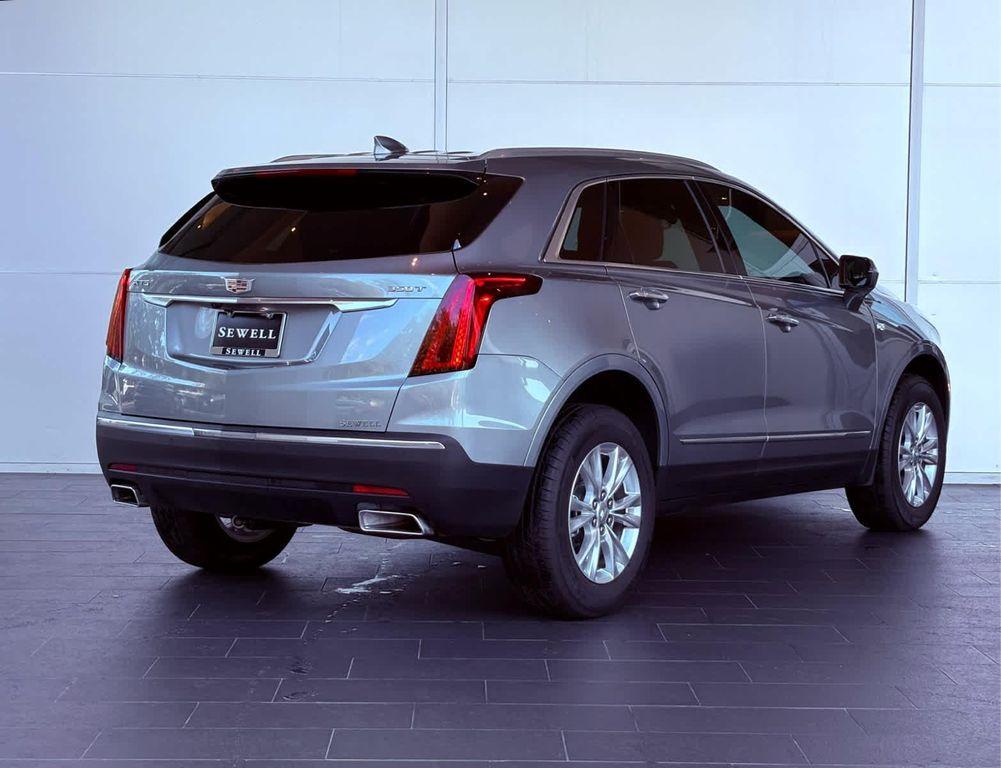 new 2025 Cadillac XT5 car, priced at $46,535