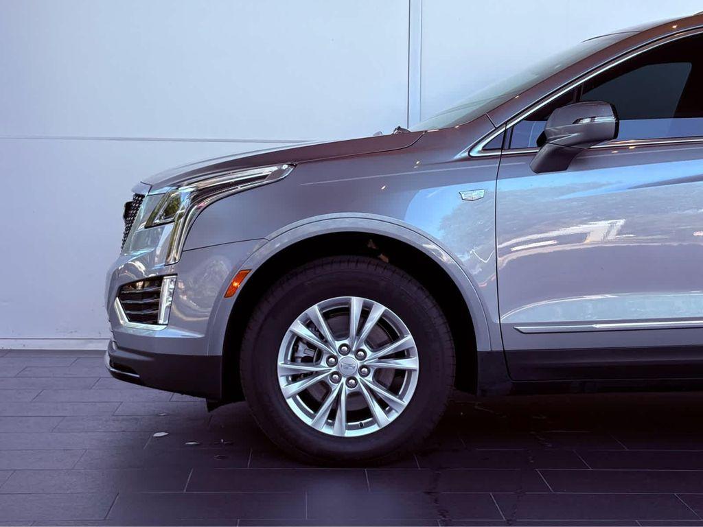 new 2025 Cadillac XT5 car, priced at $46,535