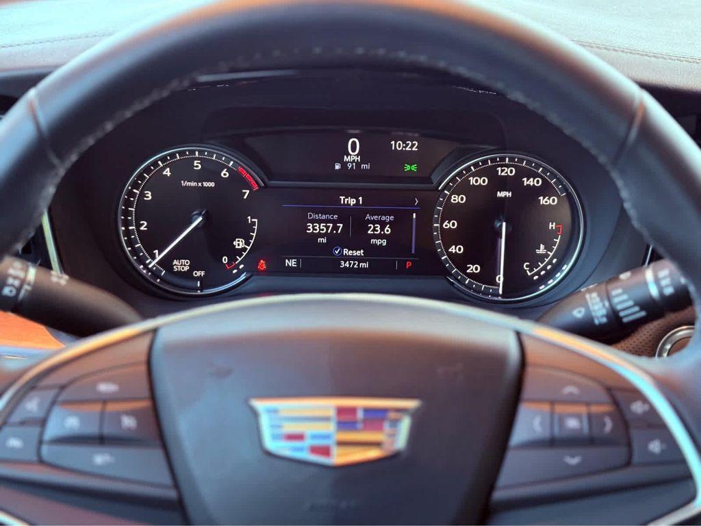 new 2025 Cadillac XT5 car, priced at $46,535