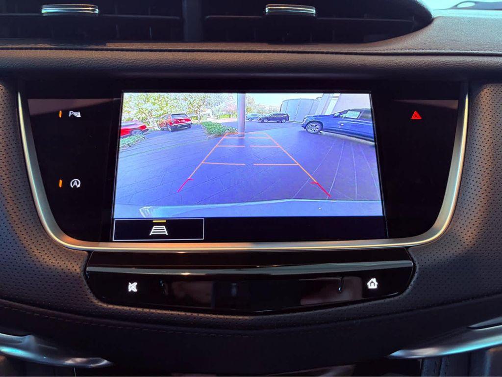 new 2025 Cadillac XT5 car, priced at $46,535