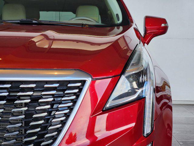 used 2021 Cadillac XT5 car, priced at $28,666