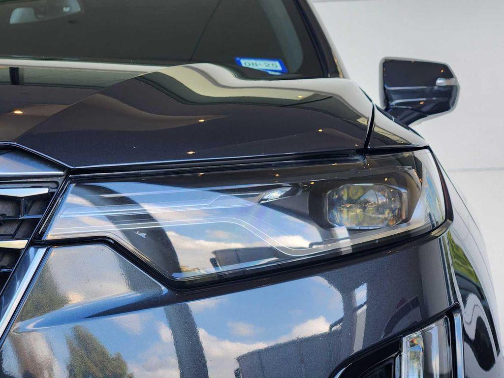 used 2023 Cadillac XT6 car, priced at $29,998