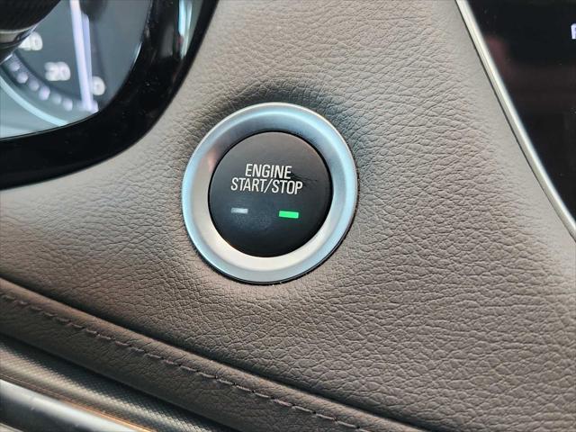 used 2024 Cadillac XT5 car, priced at $34,998