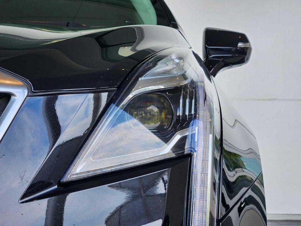 used 2022 Cadillac XT5 car, priced at $31,491