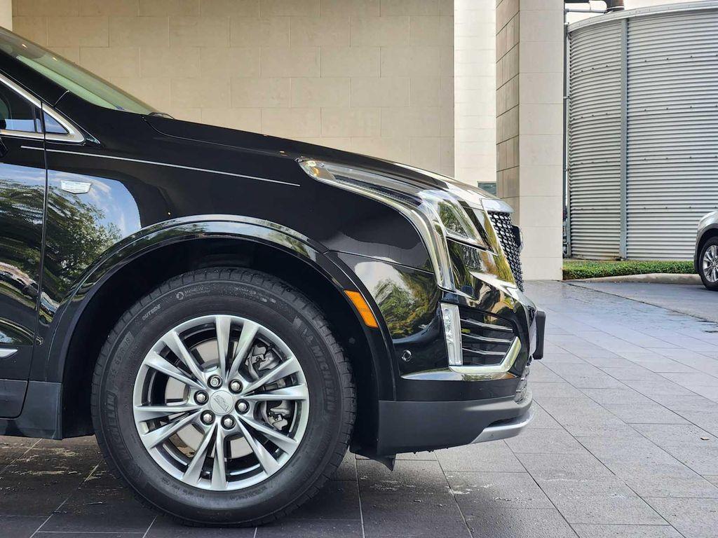 used 2022 Cadillac XT5 car, priced at $31,491