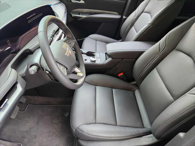 new 2025 Cadillac XT4 car, priced at $45,585