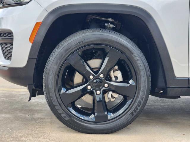 used 2023 Jeep Grand Cherokee car, priced at $32,998