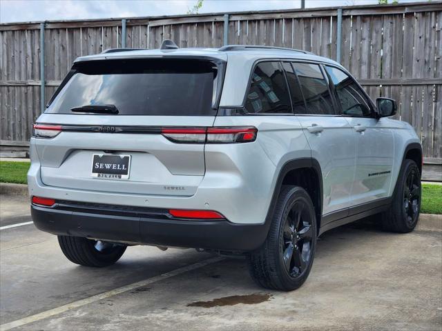 used 2023 Jeep Grand Cherokee car, priced at $32,998