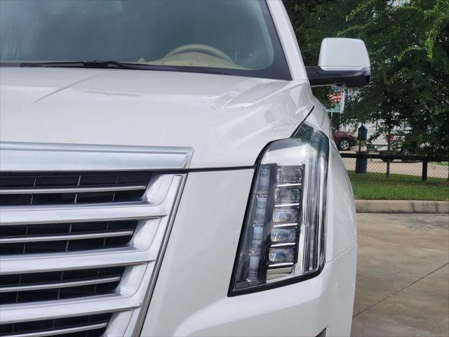 used 2020 Cadillac Escalade car, priced at $41,998