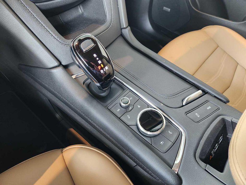 used 2024 Cadillac XT5 car, priced at $49,991