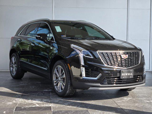 new 2025 Cadillac XT5 car, priced at $54,210