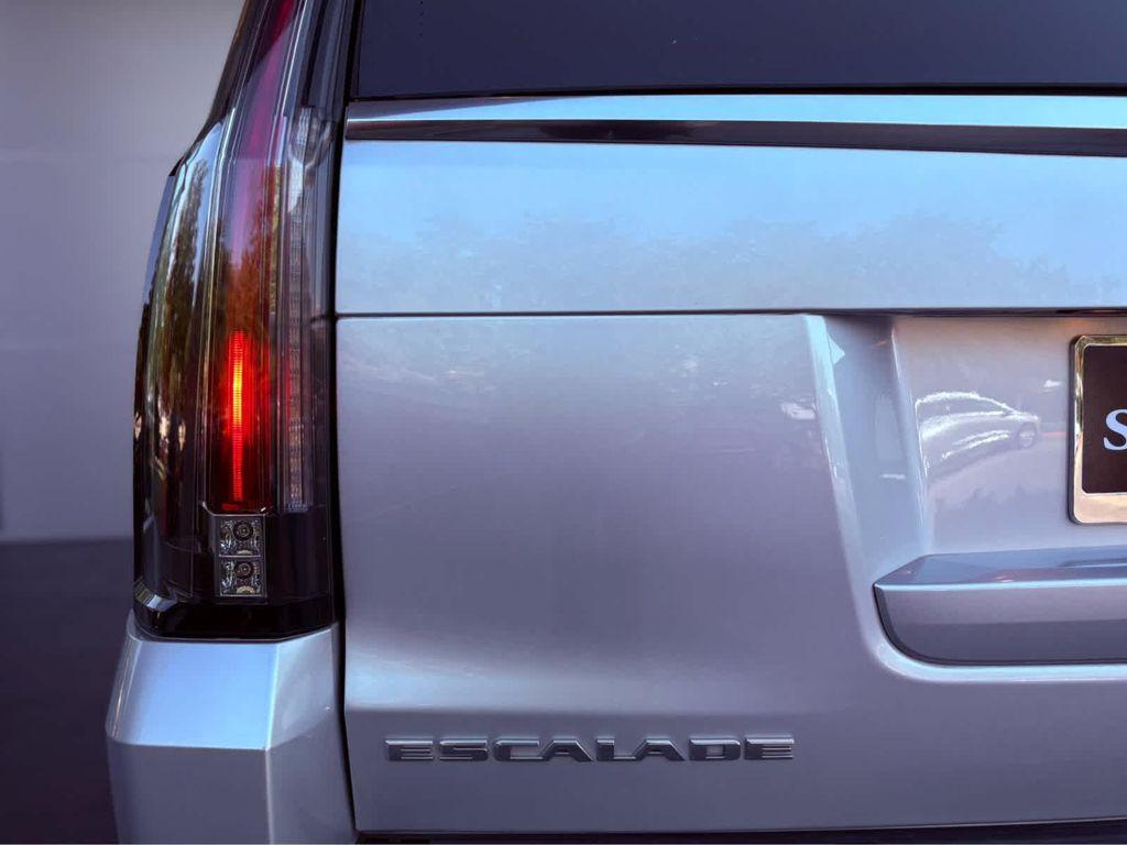 used 2017 Cadillac Escalade ESV car, priced at $31,998