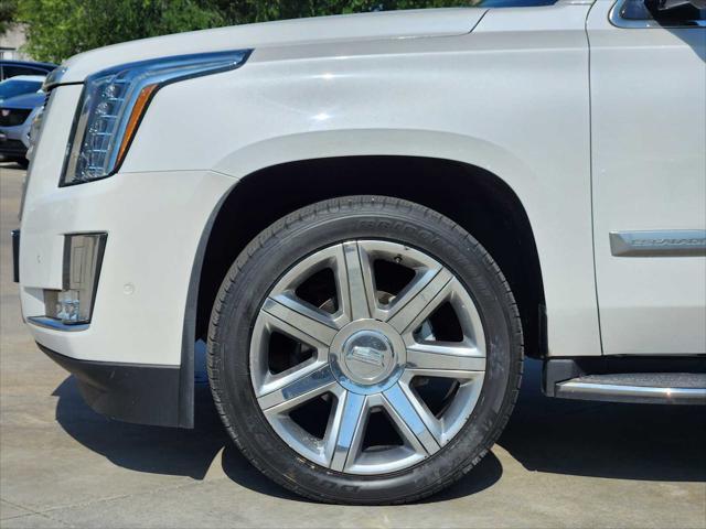 used 2019 Cadillac Escalade car, priced at $35,889