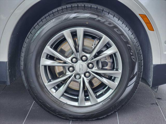 used 2022 Cadillac XT5 car, priced at $31,995