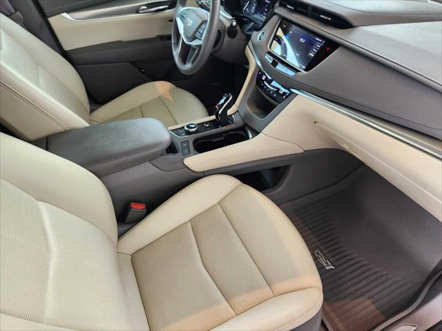 used 2022 Cadillac XT5 car, priced at $31,995