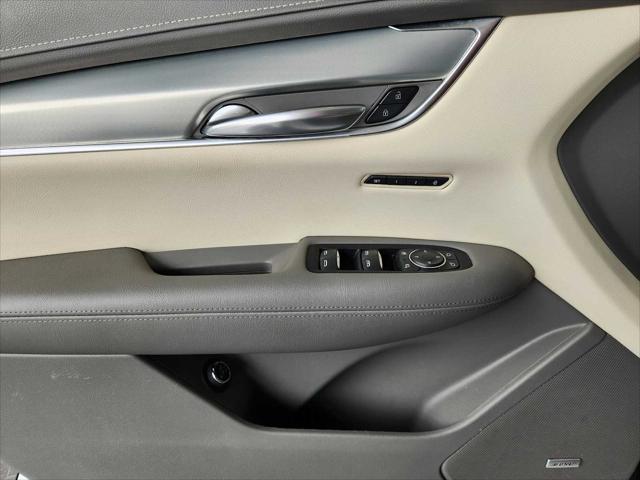 used 2022 Cadillac XT5 car, priced at $31,995