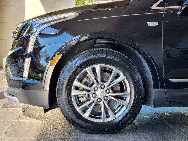 used 2022 Cadillac XT5 car, priced at $35,882