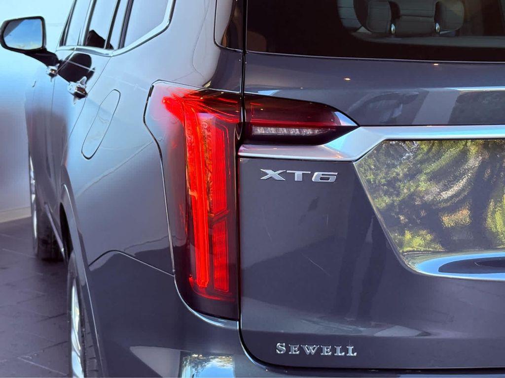 used 2023 Cadillac XT6 car, priced at $41,998