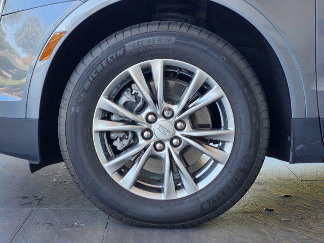 used 2022 Cadillac XT5 car, priced at $32,911