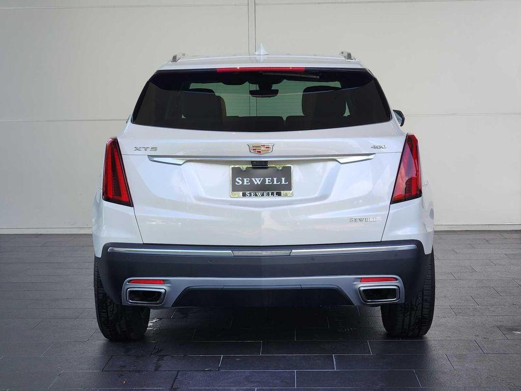 used 2022 Cadillac XT5 car, priced at $21,991