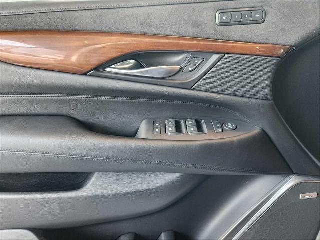 used 2020 Cadillac Escalade car, priced at $41,991