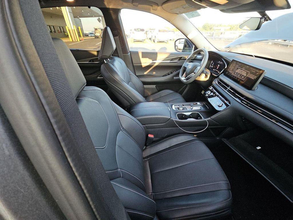 used 2025 INFINITI QX60 car, priced at $48,500