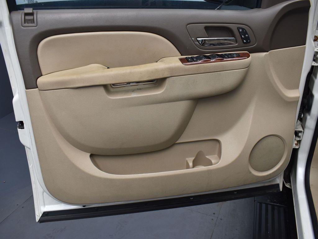 used 2014 Chevrolet Tahoe car, priced at $9,000
