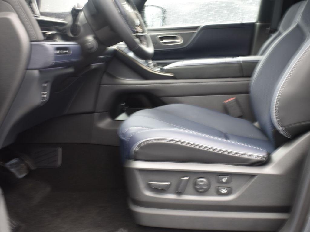 new 2026 INFINITI QX80 car, priced at $102,054