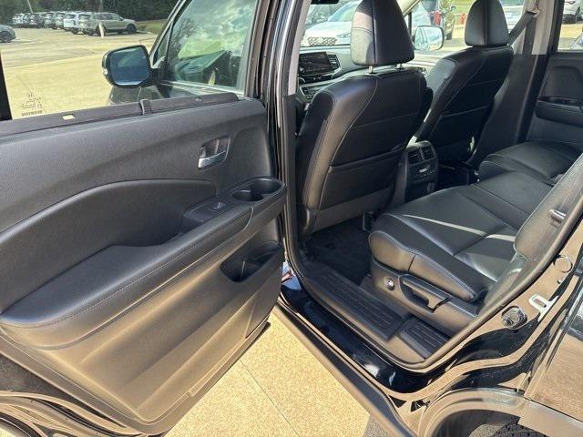 used 2022 Honda Pilot car, priced at $28,000