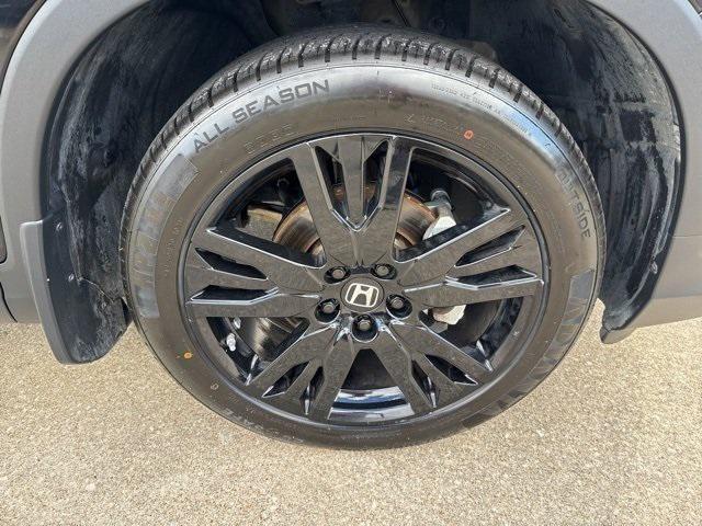 used 2022 Honda Pilot car, priced at $28,000