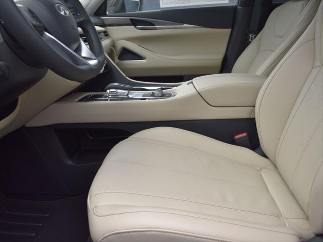 new 2025 INFINITI QX60 car, priced at $57,170
