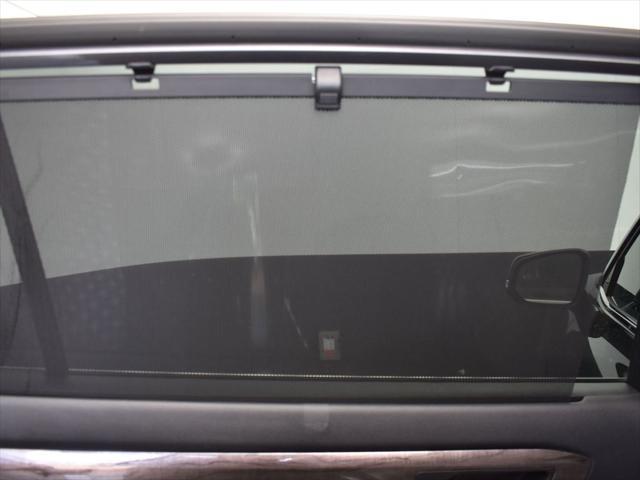 used 2021 Toyota Highlander car, priced at $27,333